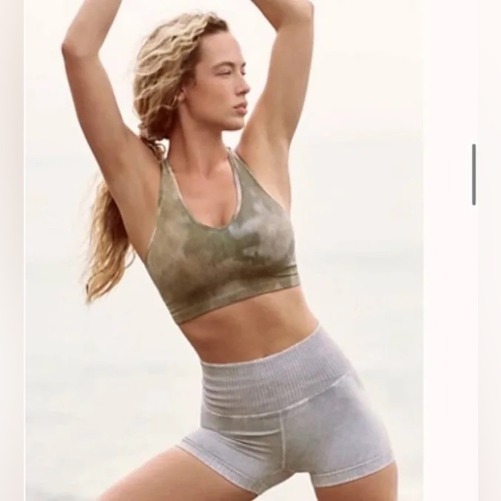 Free Throw Tie-Dye Crop